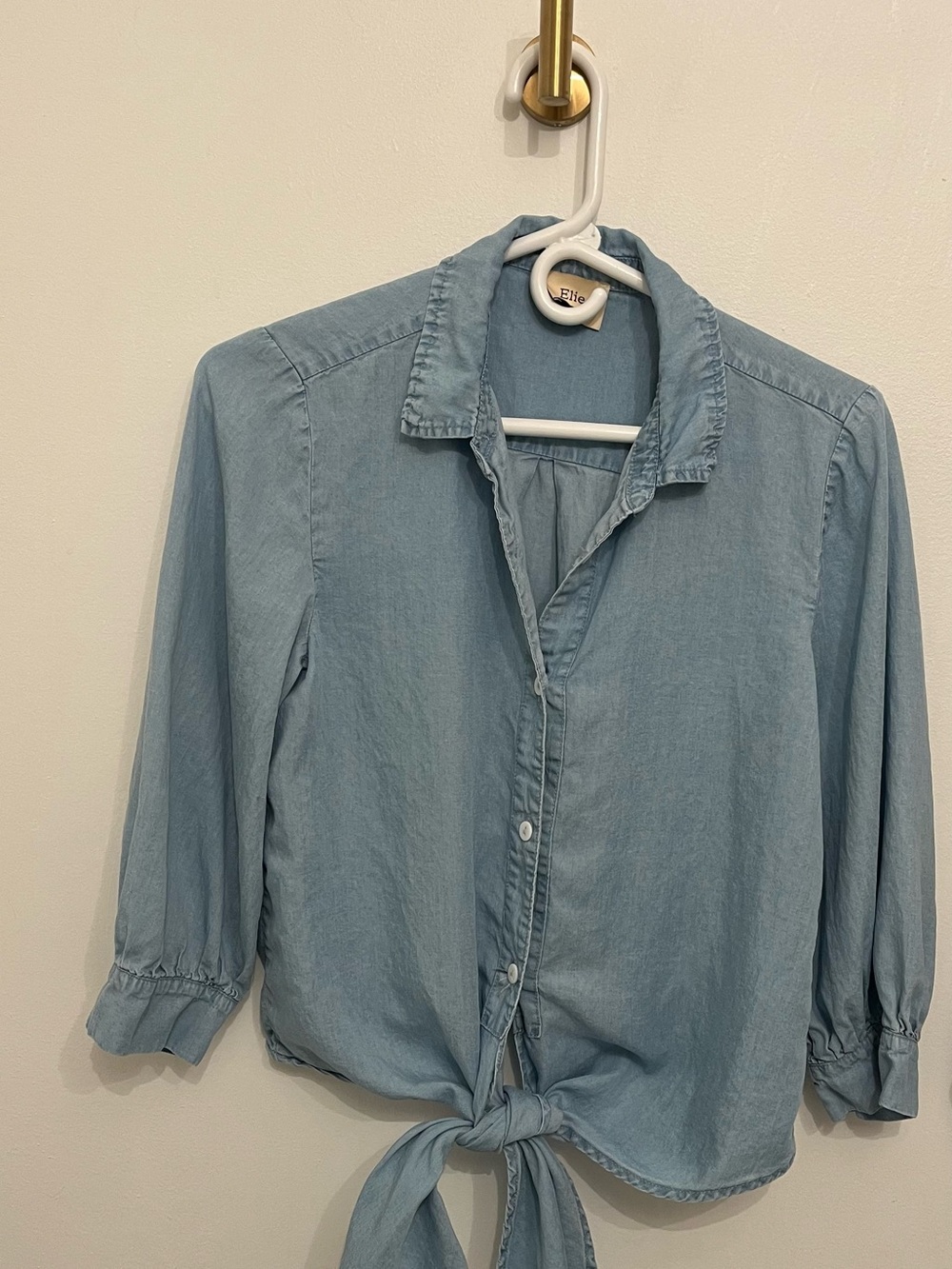 Elie Tahari Light Blue Denim-Style Button Shirt